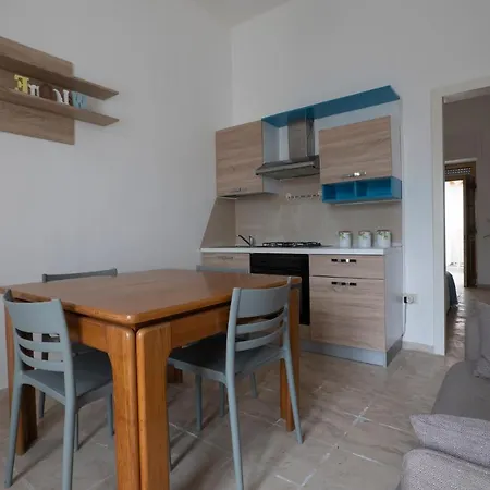 Apartamento Bilocale Vicino Al Mare - Cod 113 *